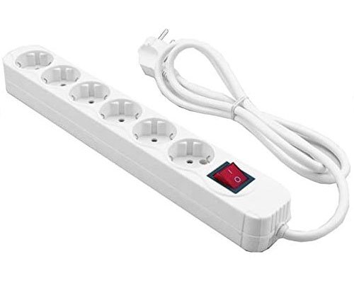 MediaRange Steckdosenleiste 6 x Schuko mit Schalter, 45 Grad-schräg, weiß, 1,4m Kabel MRCS206